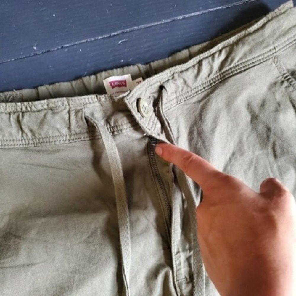 Levi's Soft Pants - Picture 5 of 9